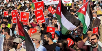 Des milliers de personnes en Jordanie protestent contre l’accord sur l’eau conclu avec Israël, « l’ennemi »