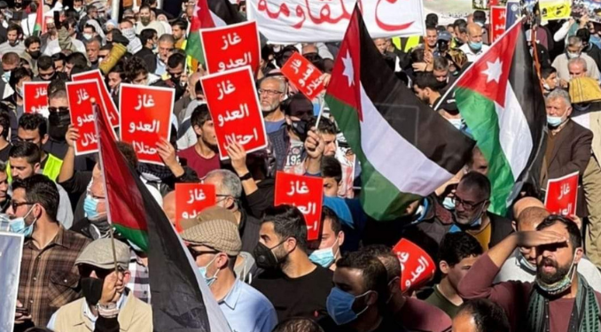 Des milliers de personnes en Jordanie protestent contre l’accord sur l’eau conclu avec Israël, « l’ennemi »