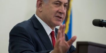 Netanyahou dit que le projet de loi sur la limitation du mandat du premier ministre est « digne de l’Iran »