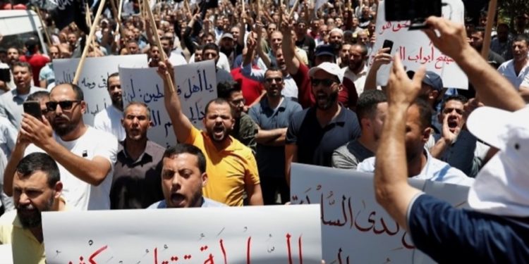 Abu Mazen intensifie la répression contre le Hamas et le Jihad islamique – et les médias parlent de leur réconciliation