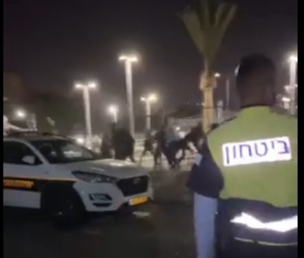 Après la fusillade de BeerSheva, le maire accuse : « Bennet et Lapid ont perdu le contrôle de l’Etat d’Israël »