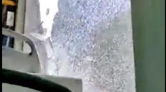 Un chauffeur de bus israélien blessé par des jets de pierre près d’un poste de contrôle près de Jérusalem