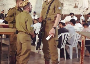 Sondage: une majorité d’Israéliens pense que notre armée est plus éthique que celle d’autres pays et que ça nuit à Tsahal