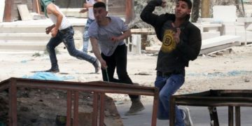 Terrorisme : Dégâts importants à un véhicule lors d’une attaque de jets de pierre en Samarie