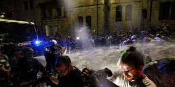 La municipalité de Jérusalem demande de cesser l’utilisation des jets qui sentent le putois dans les manifestations