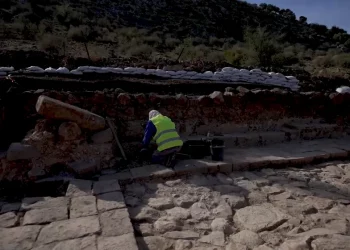 Une ancienne synagogue découverte dans la ville de Marie-Madeleine en Israël – Non, ce n’est pas « palestinien » (!)