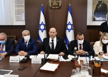 Bennett durcit le ton : « L’Iran doit commencer à payer le prix »