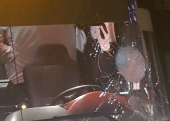 Jet de pierres sur un bus – un chauffeur blessé