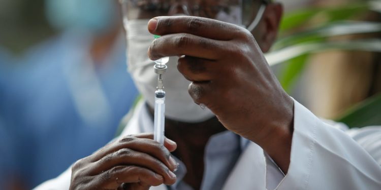Israël fait don d’un million de doses de vaccin Astra Zeneca à l’Afrique