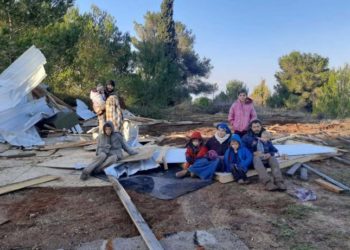 Quelques jours après le meurtre de Yehuda Dimentman, le gouvernement Bennett démolit des parties de Homesh