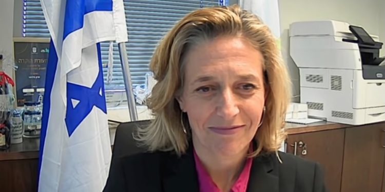 Le ministère de la Santé n’exclut pas la fermeture de l’Europe aux Israéliens, et pire encore…