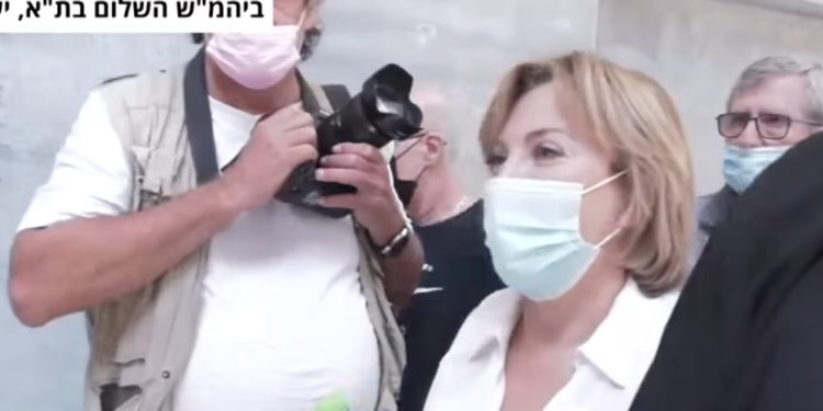 Direction la prison pour la politicienne corrompue du parti Yisrael Beiteinou