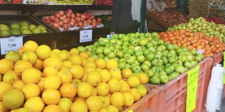 Suppression des droits de douane sur des fruits et légumes : qui va en profiter, qui va en pâtir ?