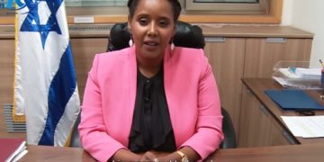 Une héroïne au gouvernement Bennet ! La ministre d’Aliya, Tamano-Shata, a poursuivi et arrêté un conducteur ivre