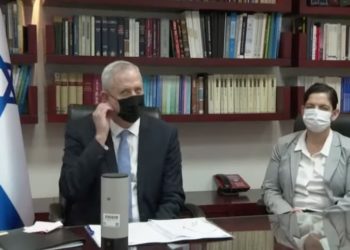 Visite surprise : Benny Gantz a invité Mahmoud Abbas à son domicile à Rosh Ha&rsquo;ayin