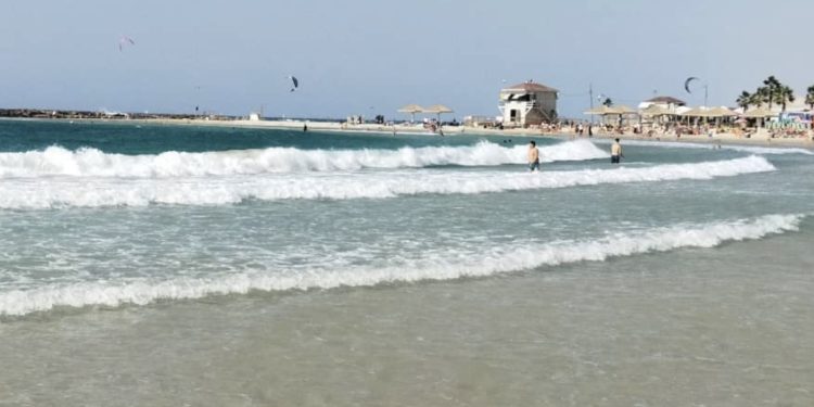 Pollution : Les plages de Tel Aviv, Herzliya et Bat Yam sont interdites à la baignade