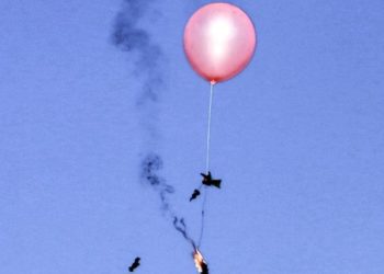 Terrorisme, encore et toujours : Un ballon incendiaire a explosé au-dessus d&rsquo;un kibboutz