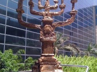 Ouverture d’une exposition Salvador Dali à Herzliya