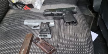 Deux pistolets ont été saisis dans une voiture conduite par des Arabes près de Qalqilya
