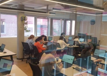 Un programme israélien forme des femmes ultra-orthodoxes à des emplois dans le High Tech