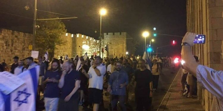 Israël : les dérives de la coalition poussent la population à se lever