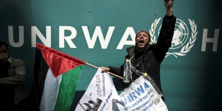 L’administration Biden verse une aide de 99 millions $ à l’UNRWA, chargée d’empêcher les Palestiniens de s’intégrer