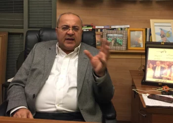 Aucune surprise : le député arabe Ahmed Tibi profite de la Journée internationale de l’Holocauste pour comparer Israël aux nazis