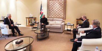 Le ministre de la Défense Benny Gantz a rencontré le roi Abdallah de Jordanie à Amman