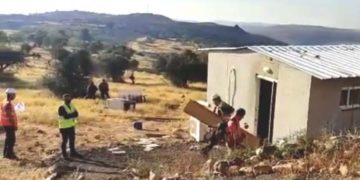 Le gouvernement Bennett démolit des maisons juives entourées de vastes constructions arabes illégales