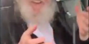 L&rsquo;histoire du jour : Le superviseur casher hassidique s&rsquo;est retrouvé coincé dans la neige et a passé la nuit dans une mosquée, où il a prié