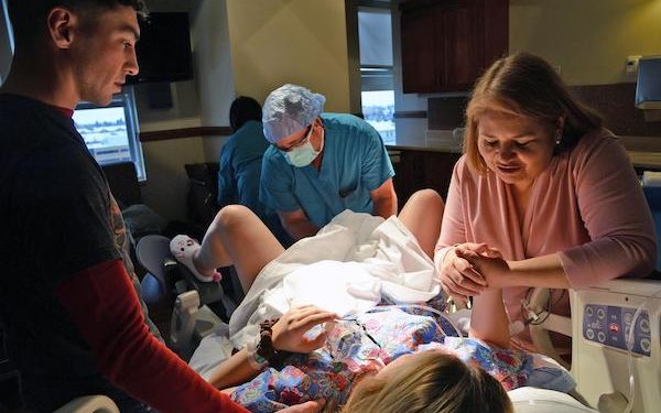 Progrès pour les Gays, moins pour les enfants : Israël annonce la « gestation pour autrui » pour tous les citoyens