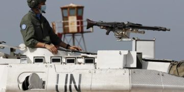 Des casques bleus de l’ONU attaqués par le Hezbollah au Sud-Liban – les médias cachent l’information