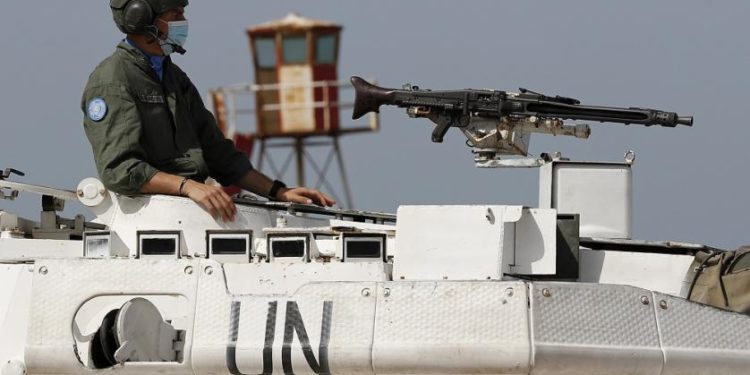 Des casques bleus de l’ONU attaqués par le Hezbollah au Sud-Liban – les médias cachent l’information