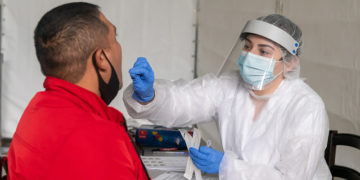 Le variant Omicron va contaminer entre un tiers et un quart de la population israélienne jusqu’à fin janvier