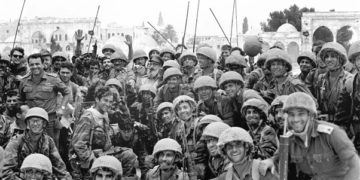 Leur droite s’est desséchée et leur langue s’est attachée à leur palais (1)