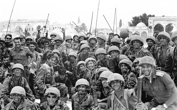 Leur droite s’est desséchée et leur langue s’est attachée à leur palais (1)