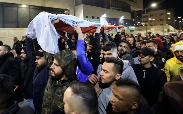 Un terroriste palestinien de 17 ans aurait été tué dans un échange de tirs avec les FDI