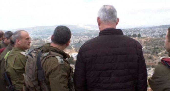 La Haute Cour ordonne à Gantz de justifier son refus d’abroger la vieille loi jordanienne d’apartheid anti-juif en Judée-Samarie