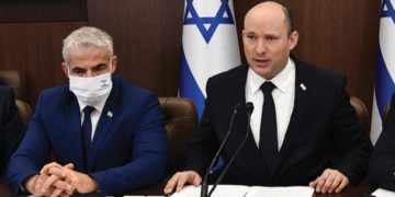 Sa’ar rejette une union de centre-droit avec Bennett et Lieberman