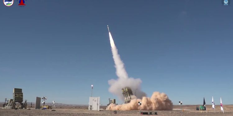 Les FDI abattent un (ou deux) avions qui ont pénétré dans l’espace aérien israélien depuis le Liban