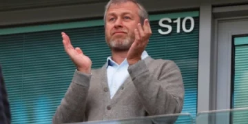 « Campagne de diffamation » : arrestation du rabbin portugais qui a aidé le russo-israélien Roman Abramovich à obtenir la nationalité