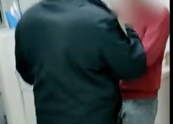 L&rsquo;homme qui a éliminé le terroriste de Be&rsquo;er Sheva a peur des représailles, mais la police a refusé de lui rendre ses armes