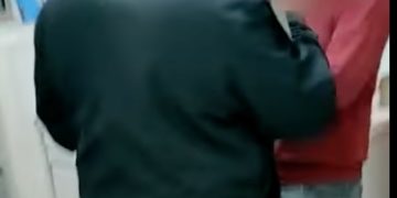 L&rsquo;homme qui a éliminé le terroriste de Be&rsquo;er Sheva a peur des représailles, mais la police a refusé de lui rendre ses armes