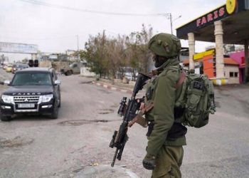 Les forces israéliennes arrêtent un Palestinien pour deux attaques terroristes à l’arme blanche