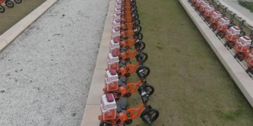 Israël inaugure la toute première flotte de vélos électriques pour les premiers secours