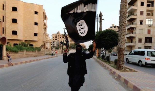 Quelque 200 citoyens israéliens s’identifient à ISIS, selon des responsables de la Défense