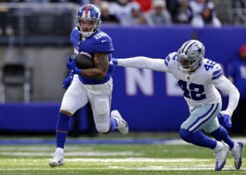 Le propriétaire des New York Giants mécontent que le match de football soit programmé à Rosh Hashanah