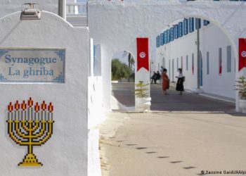 Quand la foi rencontre la politique : le pèlerinage juif à la synagogue de la Ghriba, en Tunisie