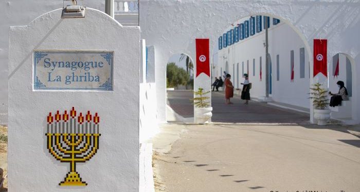 Quand la foi rencontre la politique : le pèlerinage juif à la synagogue de la Ghriba, en Tunisie