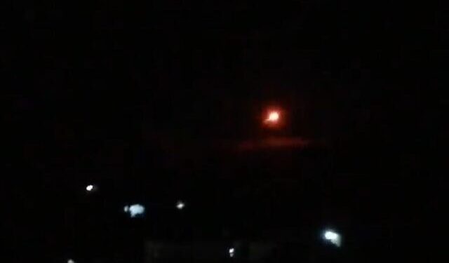 Israël aurait bombardé une cible du Hezbollah dans le Golan syrien ; des dégâts ont été signalés